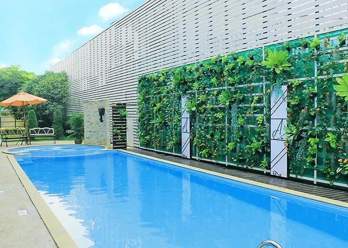 Ayara Grand Palace Hotel